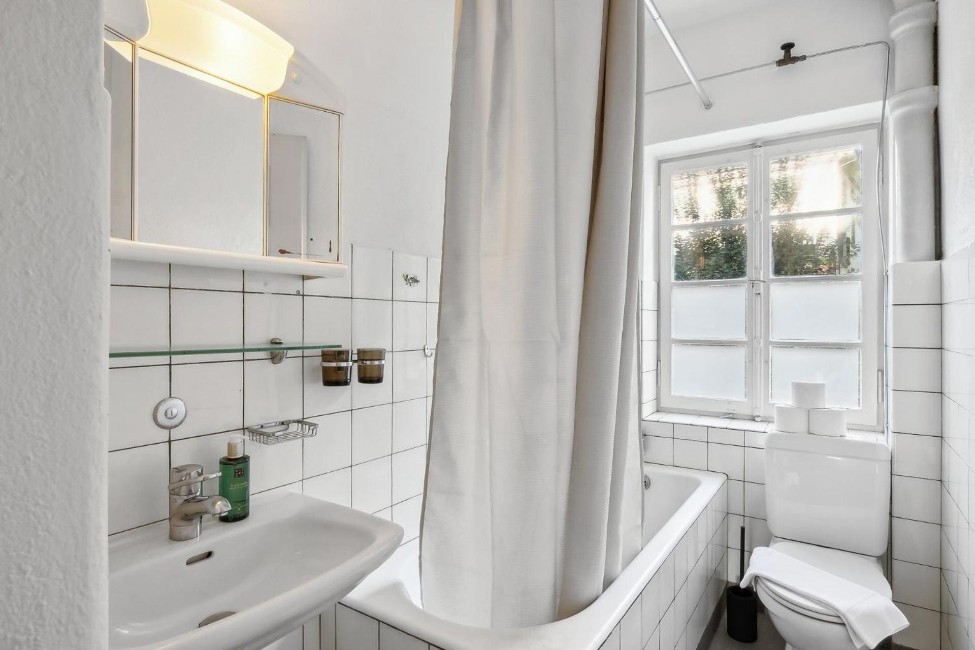 Homey Comfort In Oerlikon Zurique Exterior foto